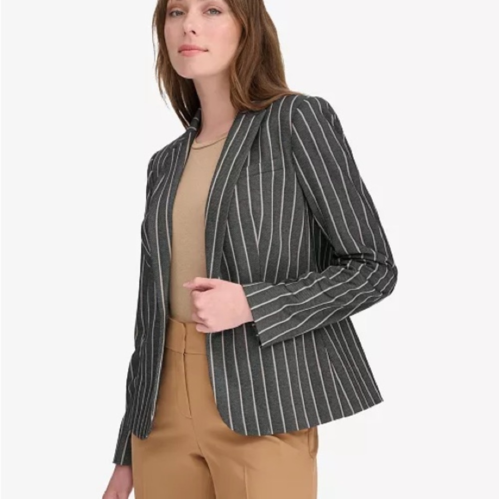 NWOT Tommy Hilfiger Charcoal Pinstripe Blazer Size 10